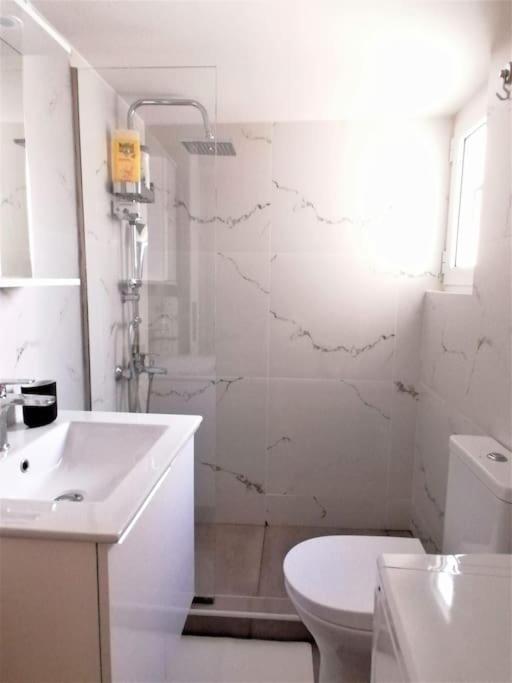 Koukaki Cozy Apartment 5 Minutes To Metro Athens Luaran gambar